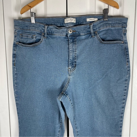 Jessica Simpson Charmed Flare Jeans Womens Plus Size 22W Blue Light Wash Stretch - Picture 2 of 14